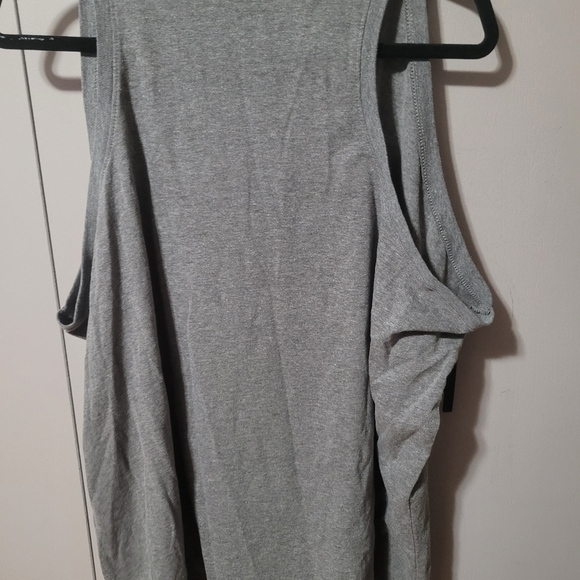 Tank top NWOT - Picture 2 of 2